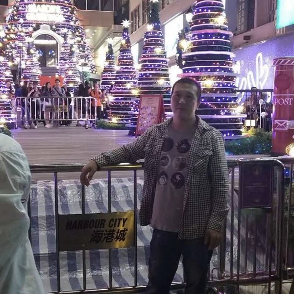 小梁一的照片