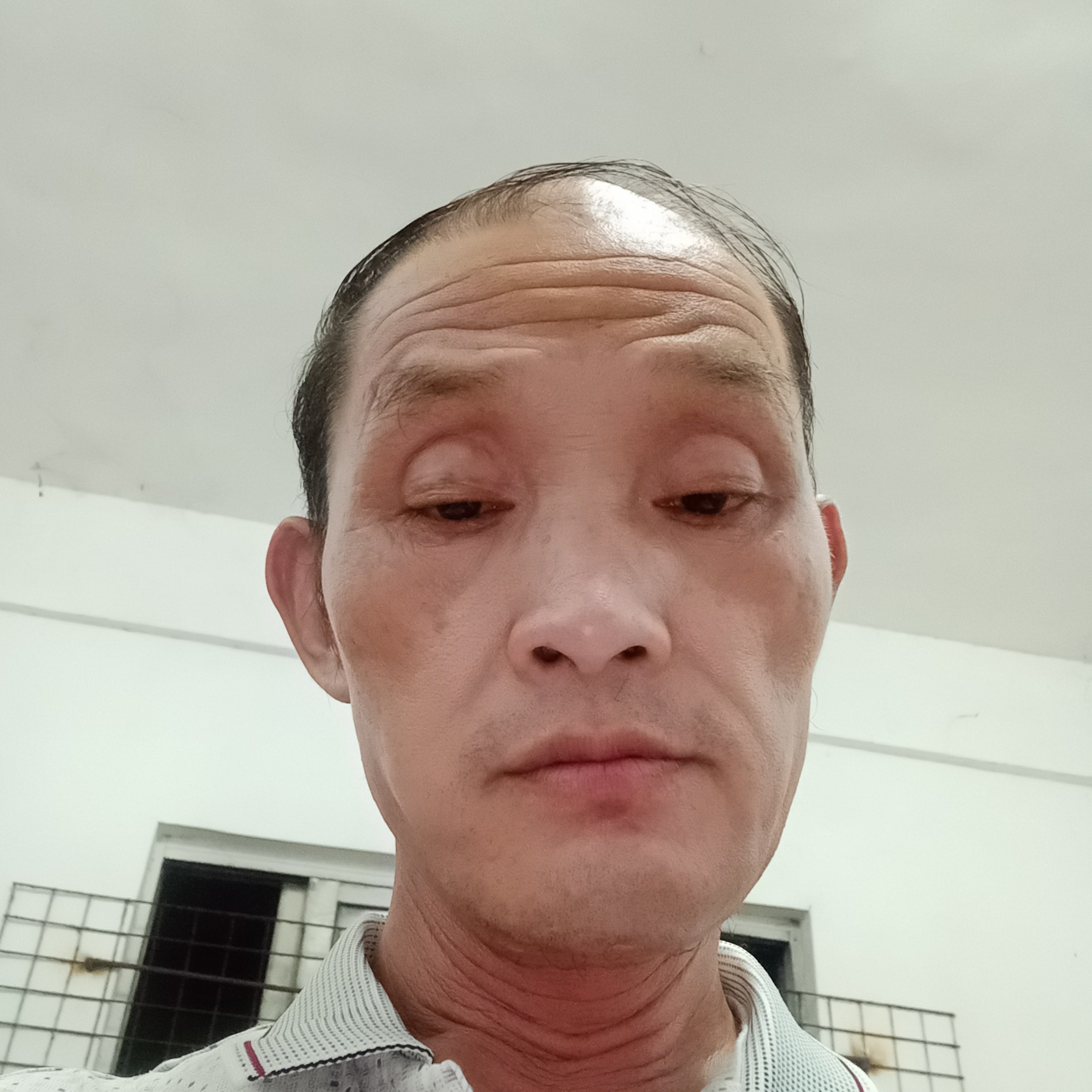 花卷泪了谦让的照片