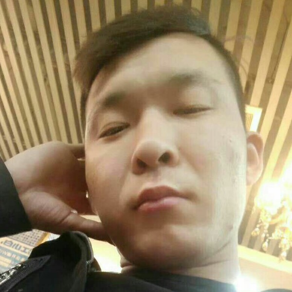 星月浅吻殷勤的照片