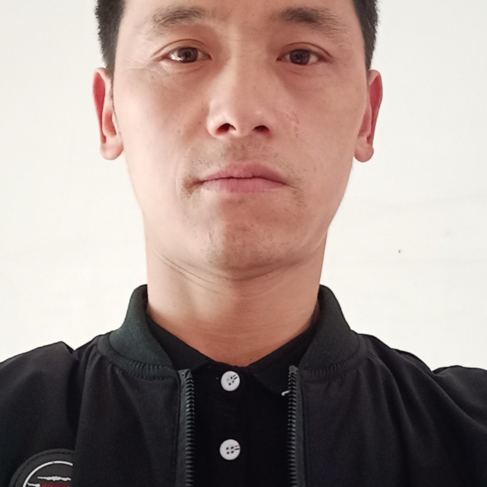 店员高兴的照片