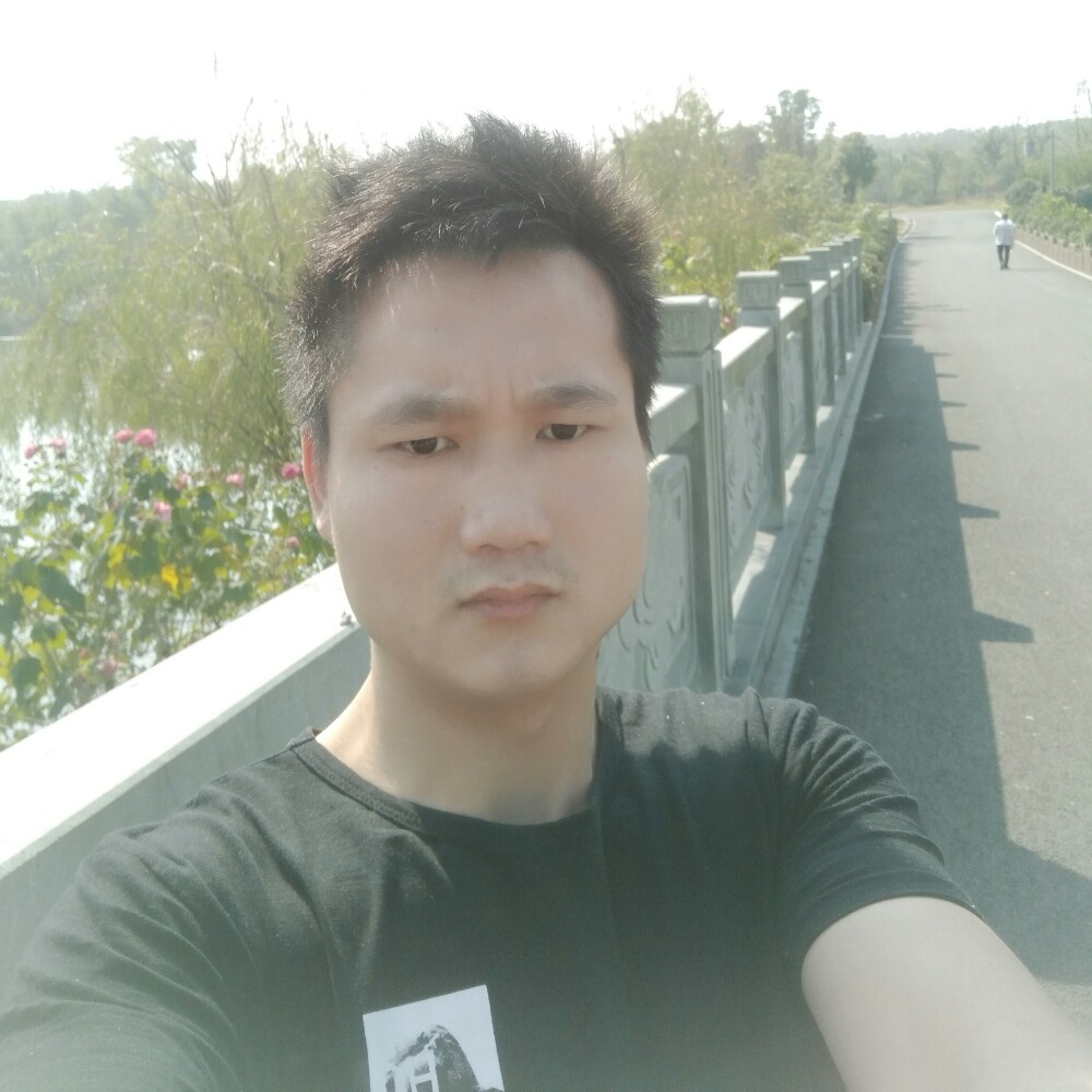 袜爷小山的照片