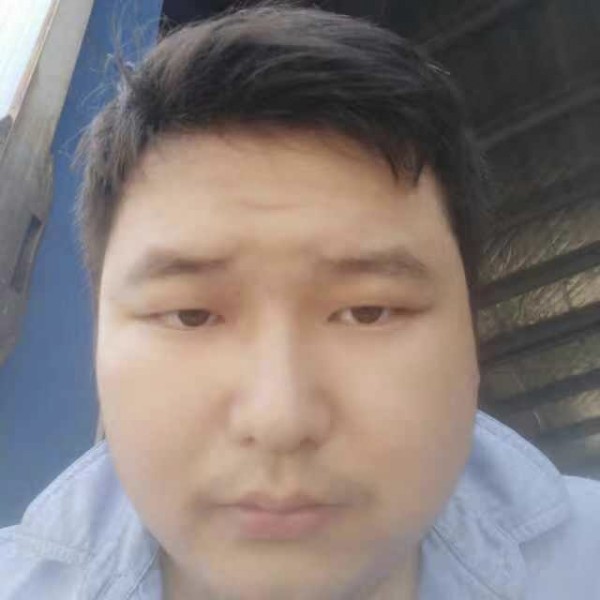 浅陌想人陪的照片