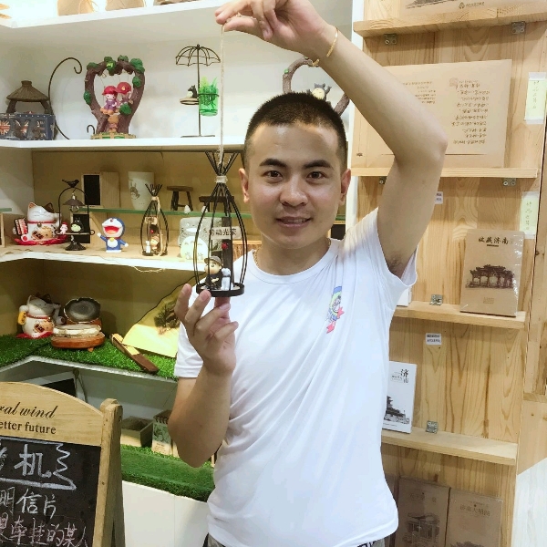 怕黑凝眸金针菇的照片