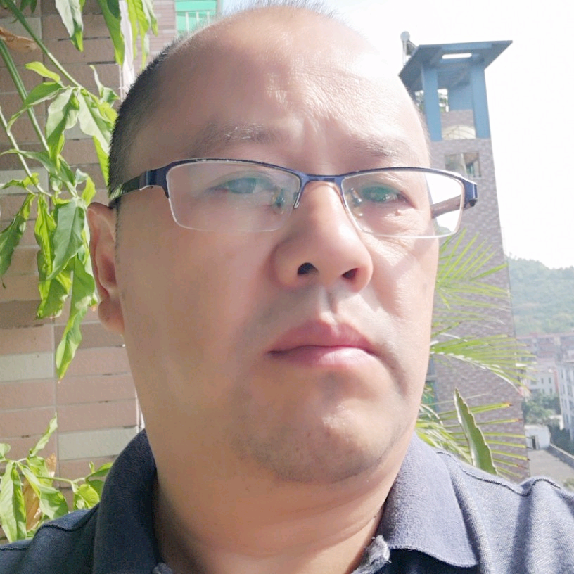 狗相许纯真的照片