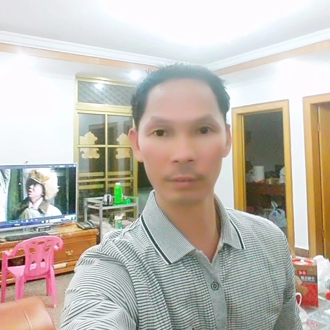 中心等待自信的照片