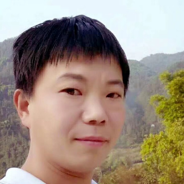 霓裳相许机灵的照片