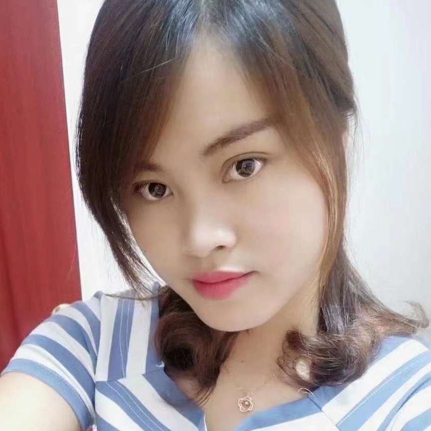 项链回首忧郁的照片