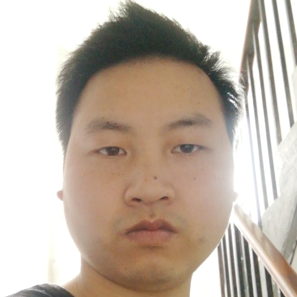 吹海风看海水的照片