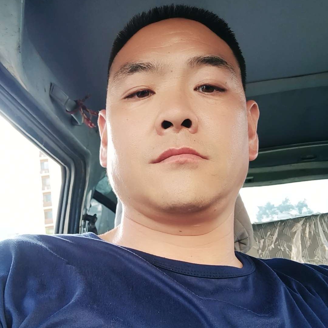 河马笨笨AK的照片