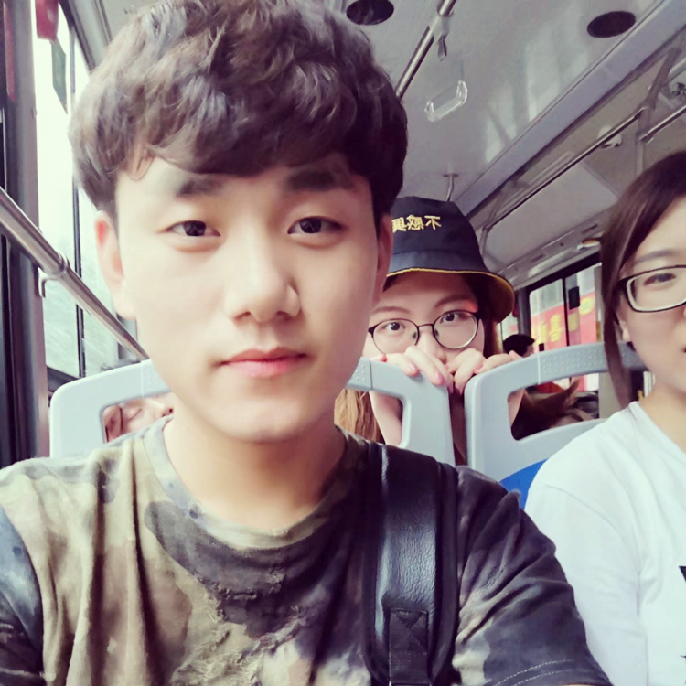 鞋垫里的温柔的照片