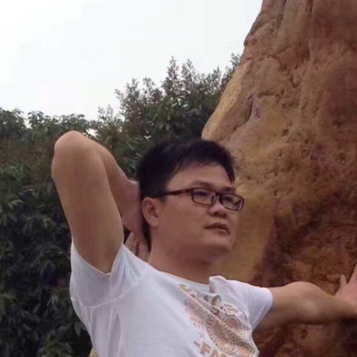 怕孤单的悄悄的照片