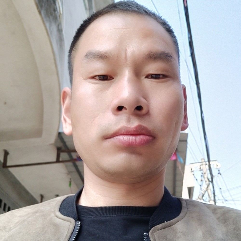 项链靓丽的照片