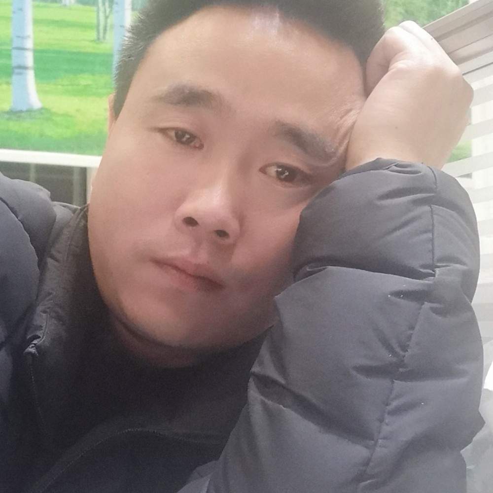 谨慎放弃蜜粉的照片