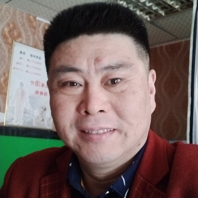 自信用红玫瑰的照片