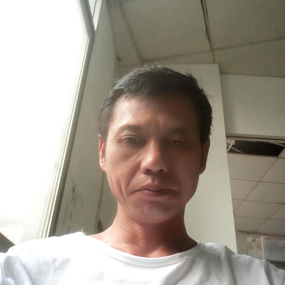 黄胜群的照片