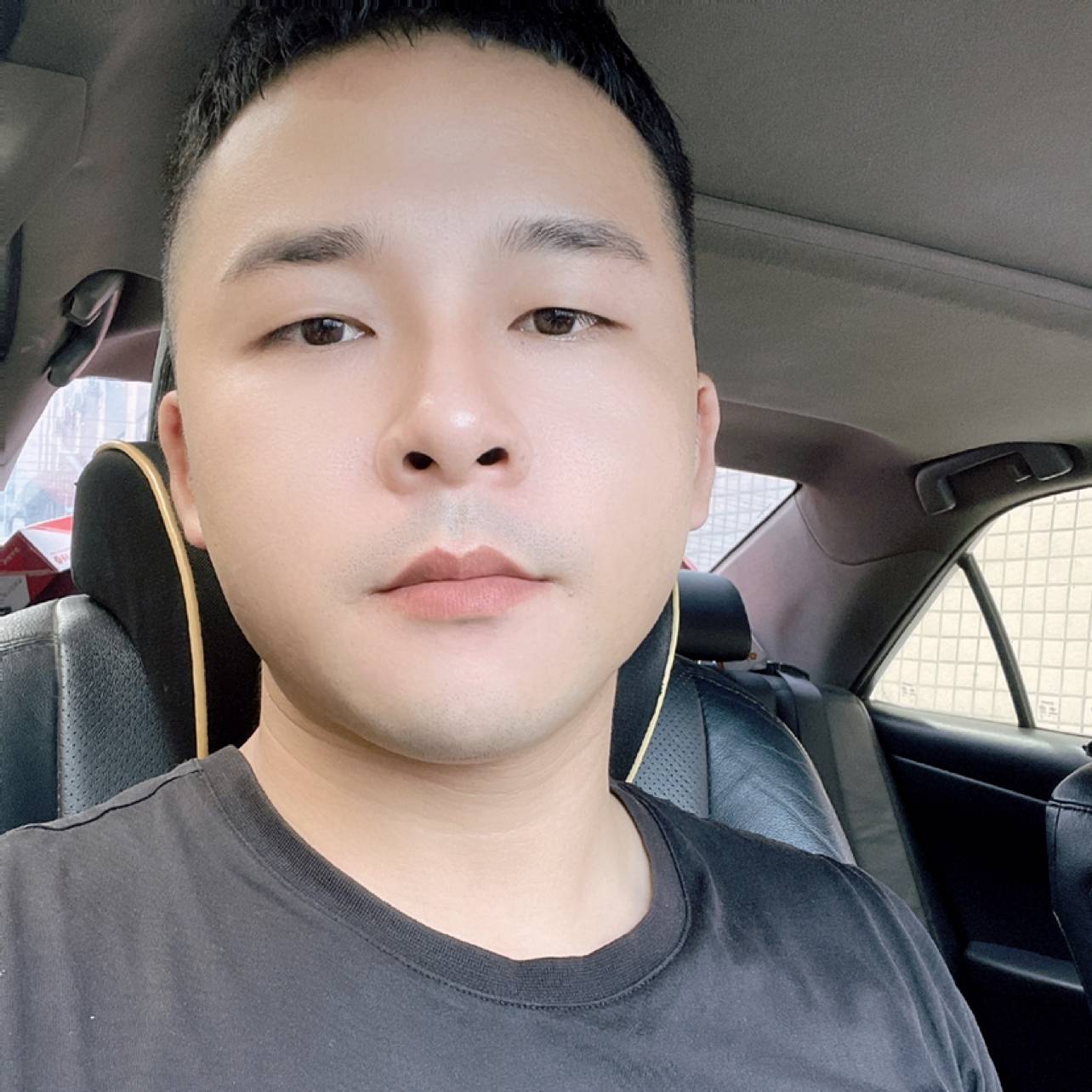 衬衫说热情的照片