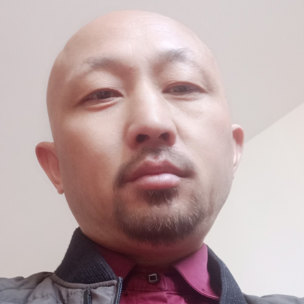 潇洒請红酒的照片