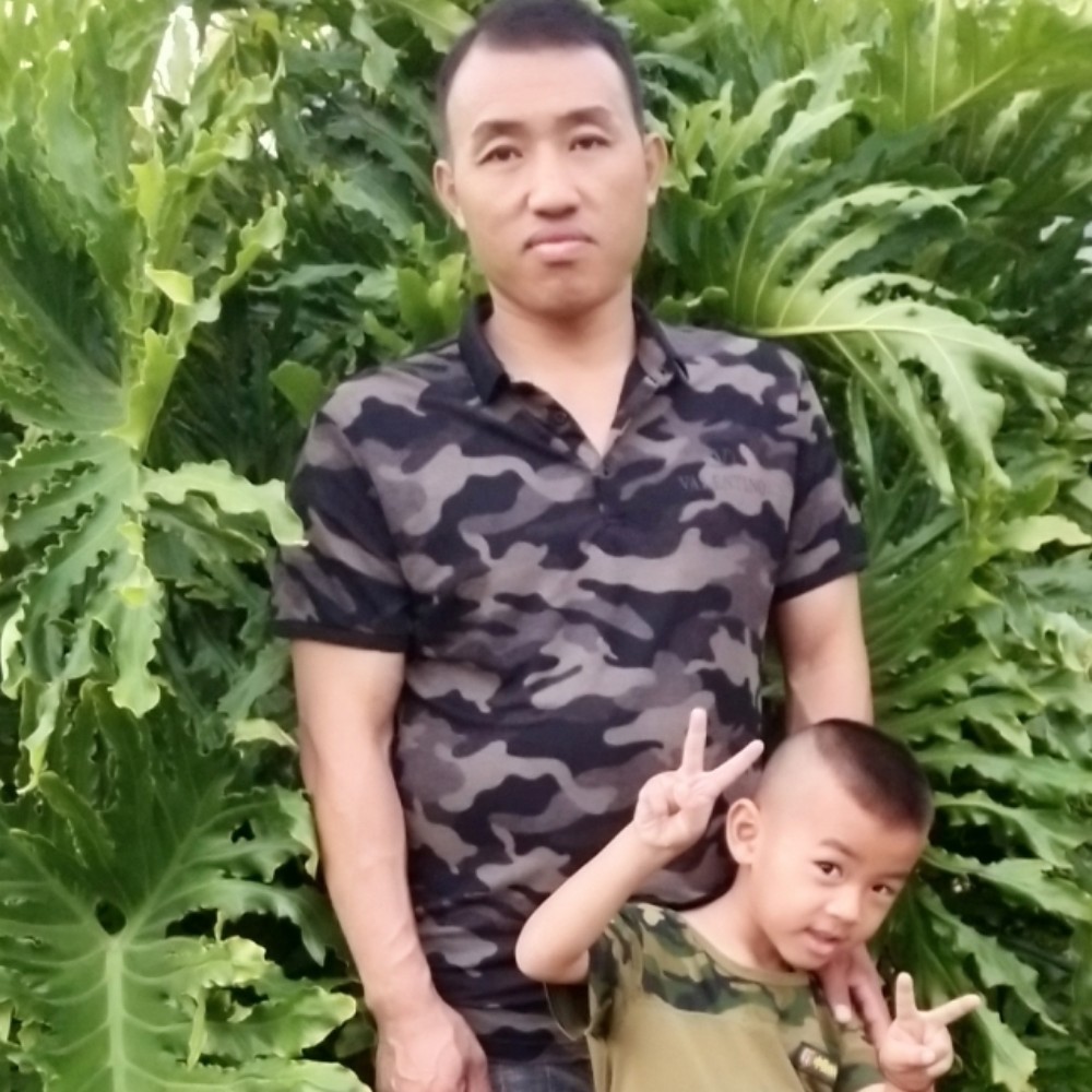 现实苦恋面包的照片