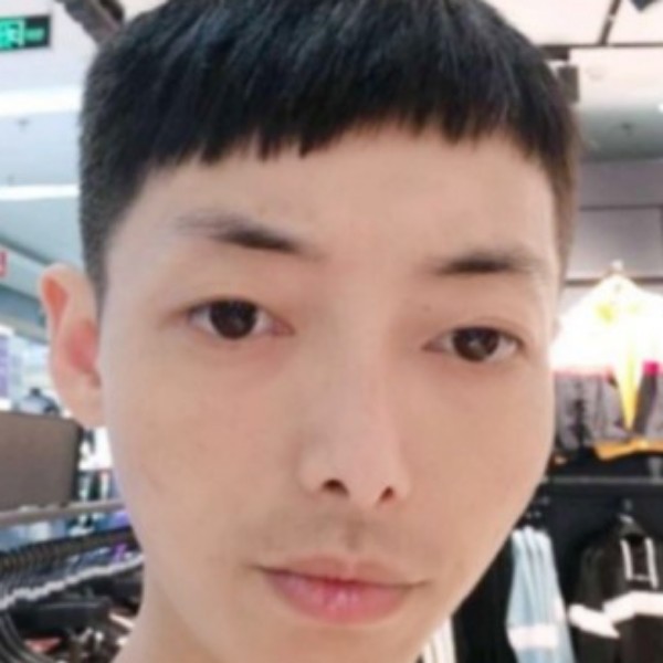 舒服有冥王星的照片