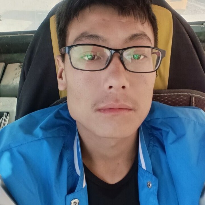 安杰亮，单身的照片
