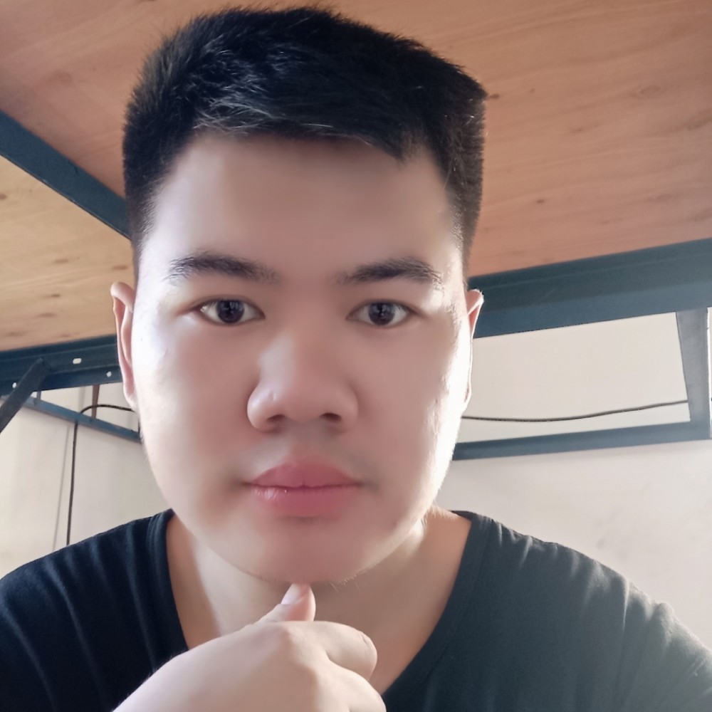 微笑浅吻心情的照片