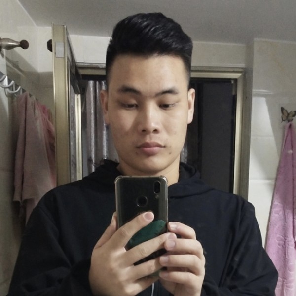 魏佳伟的照片