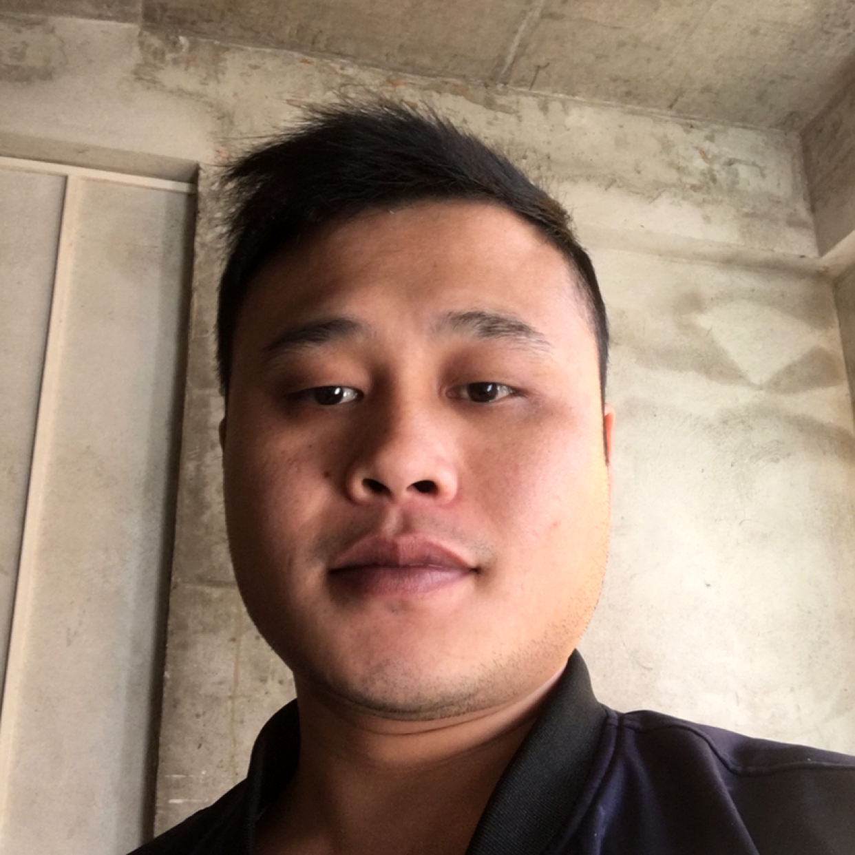 落拓等待酸奶的照片