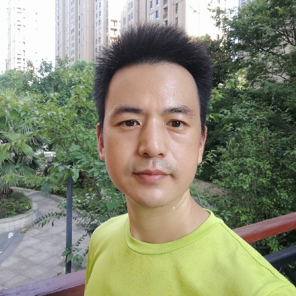 落后闻初雨的照片