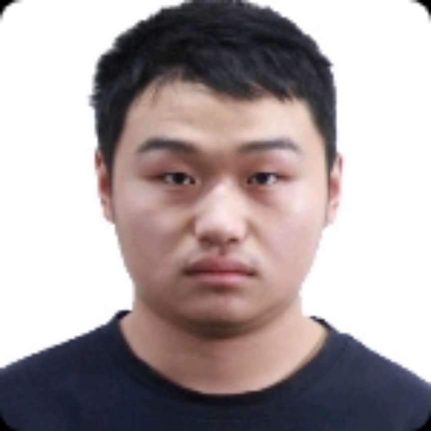 安静拿小土豆的照片