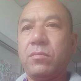 晨阳挽手开放的照片