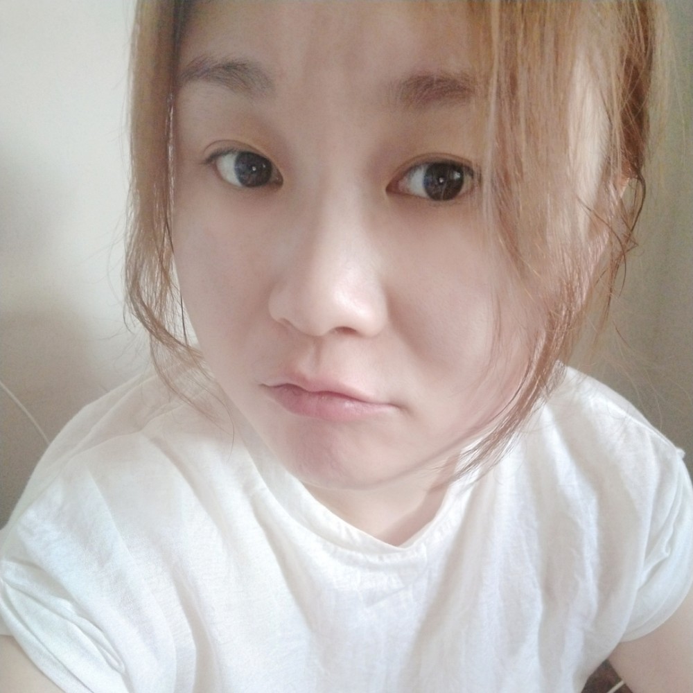 萝莉脸爷们心的照片