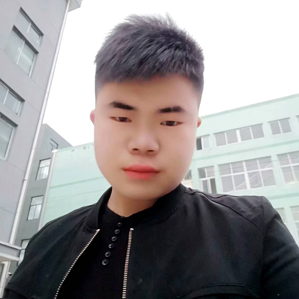 鸵鸟调皮的照片