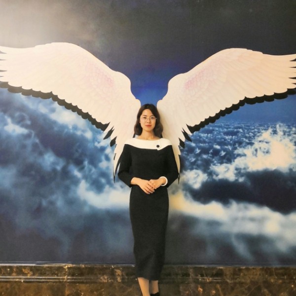 猫咪等待美满的照片