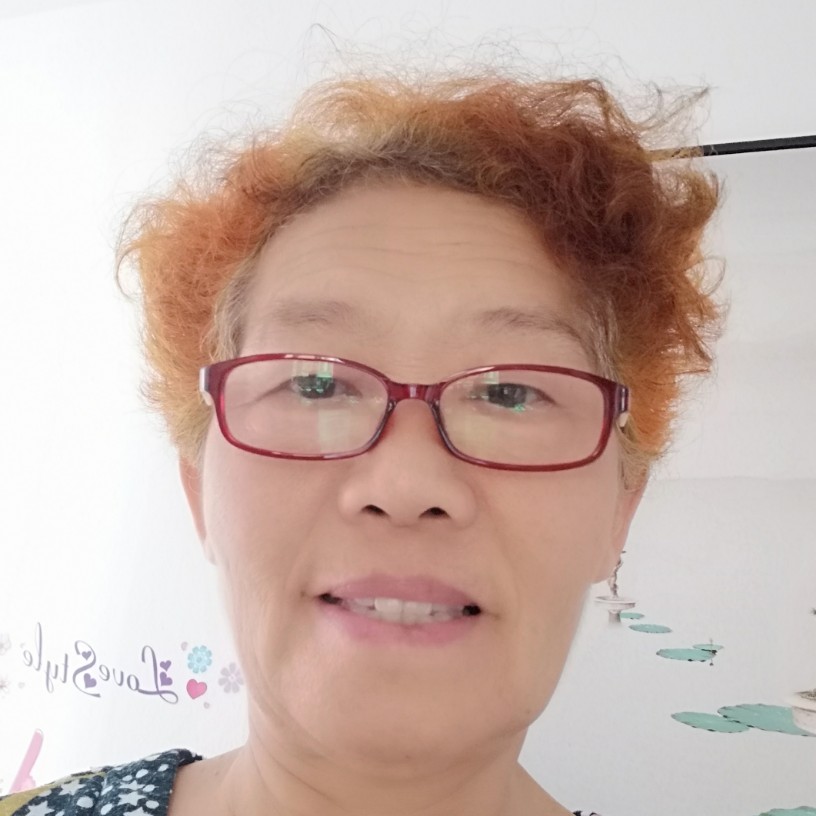 微笑感动的照片