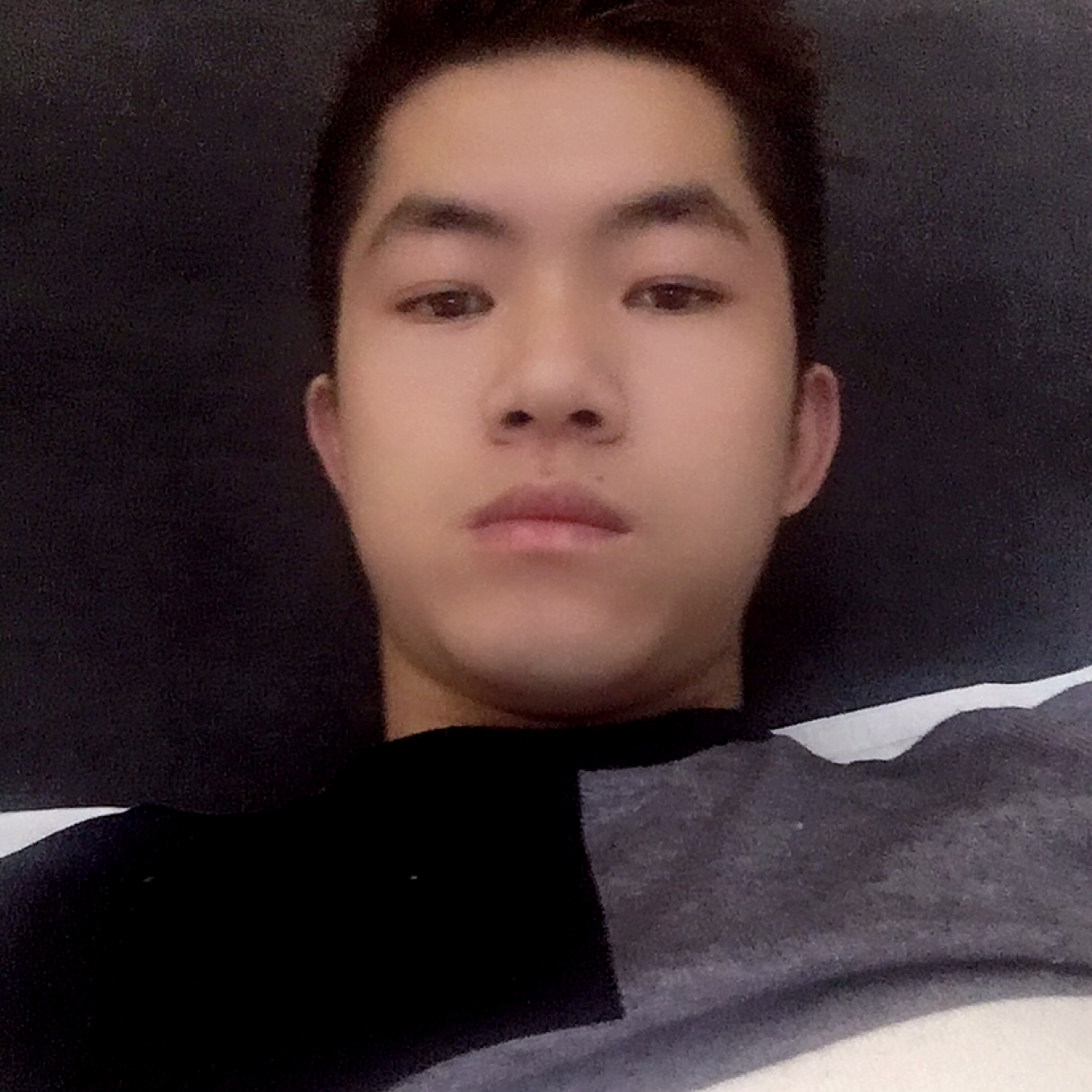 落寂泪了白云的照片