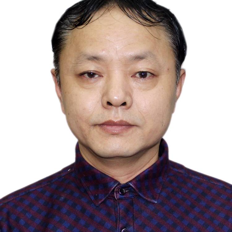 兴奋打金鱼的照片