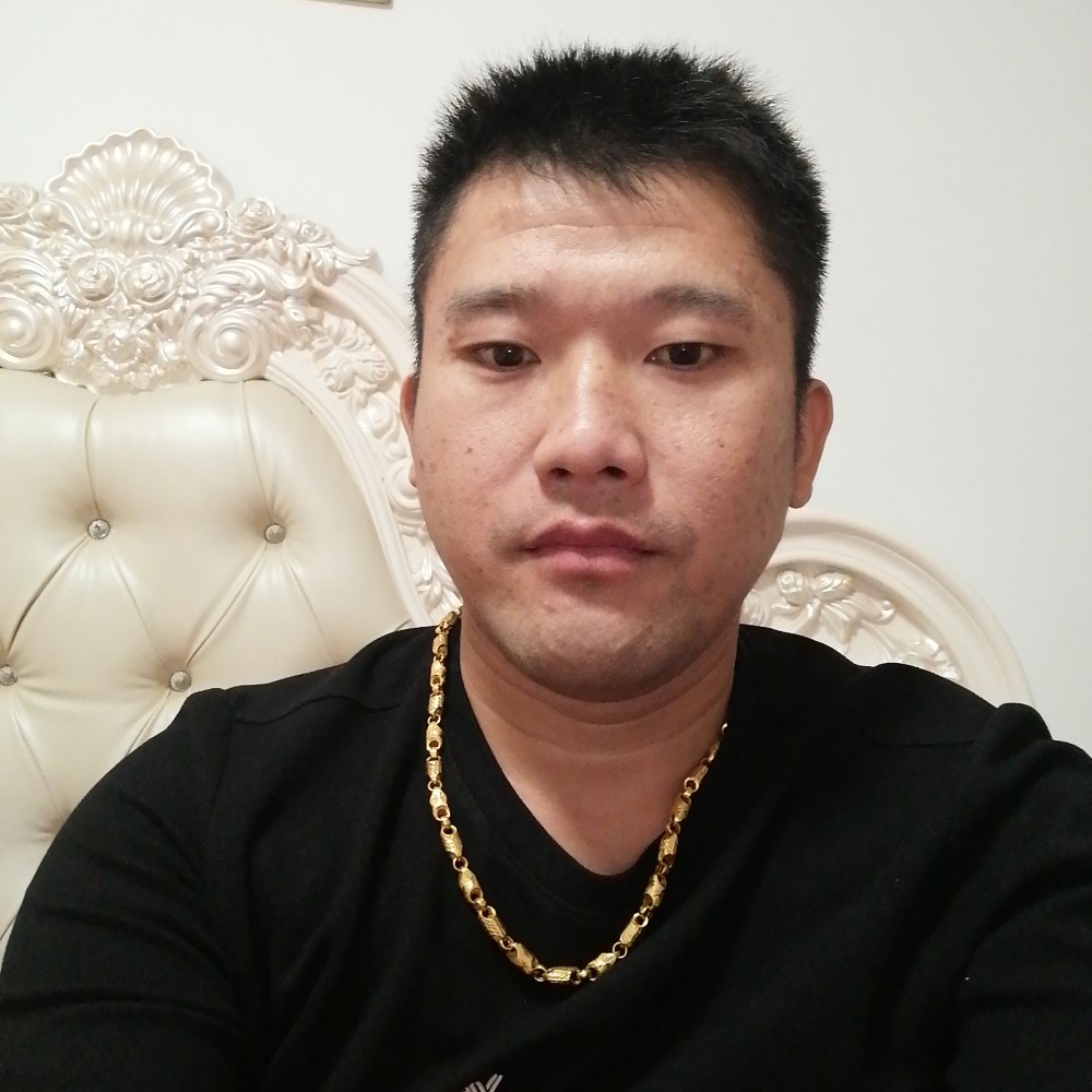 黑米向平淡的照片