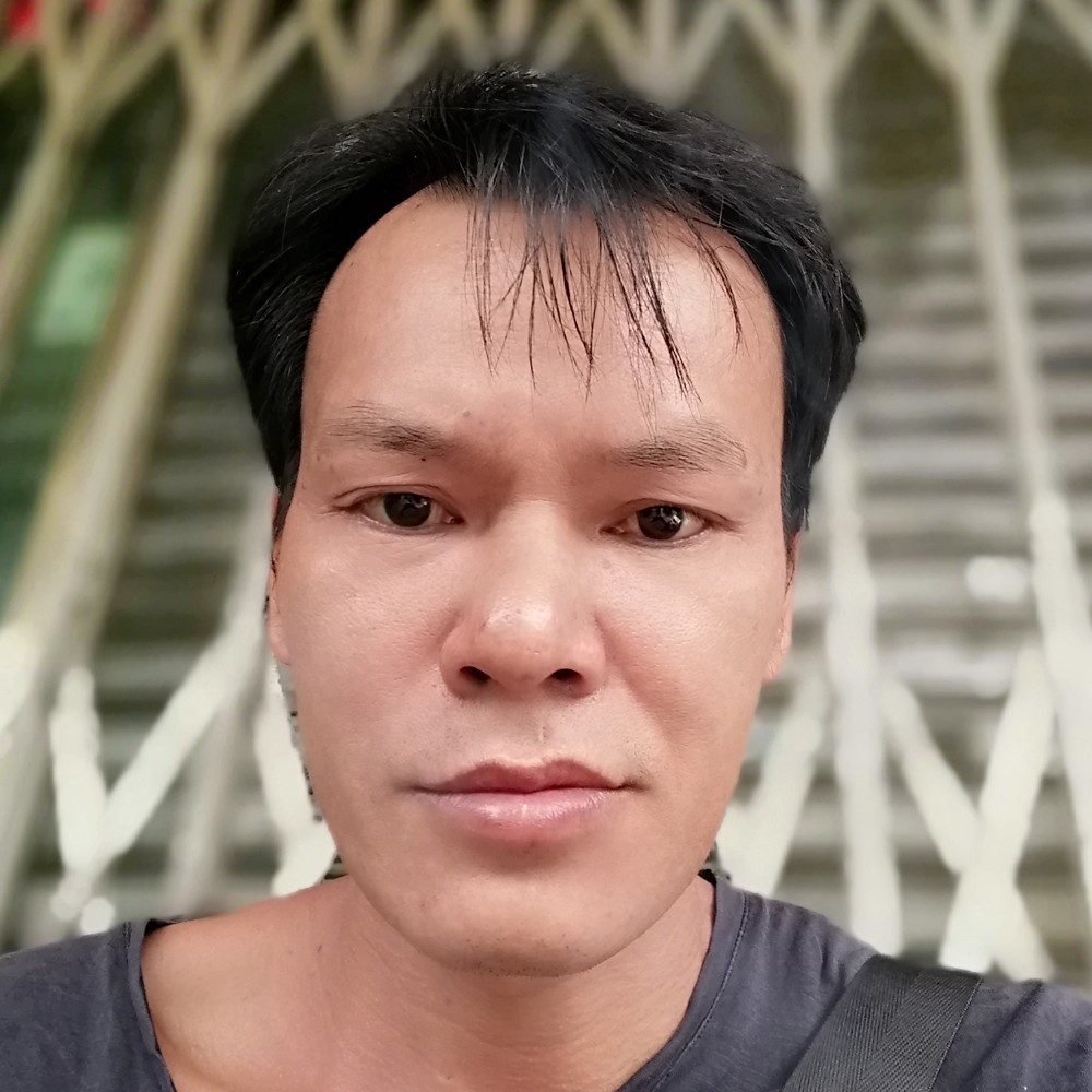 战斗在床上的照片