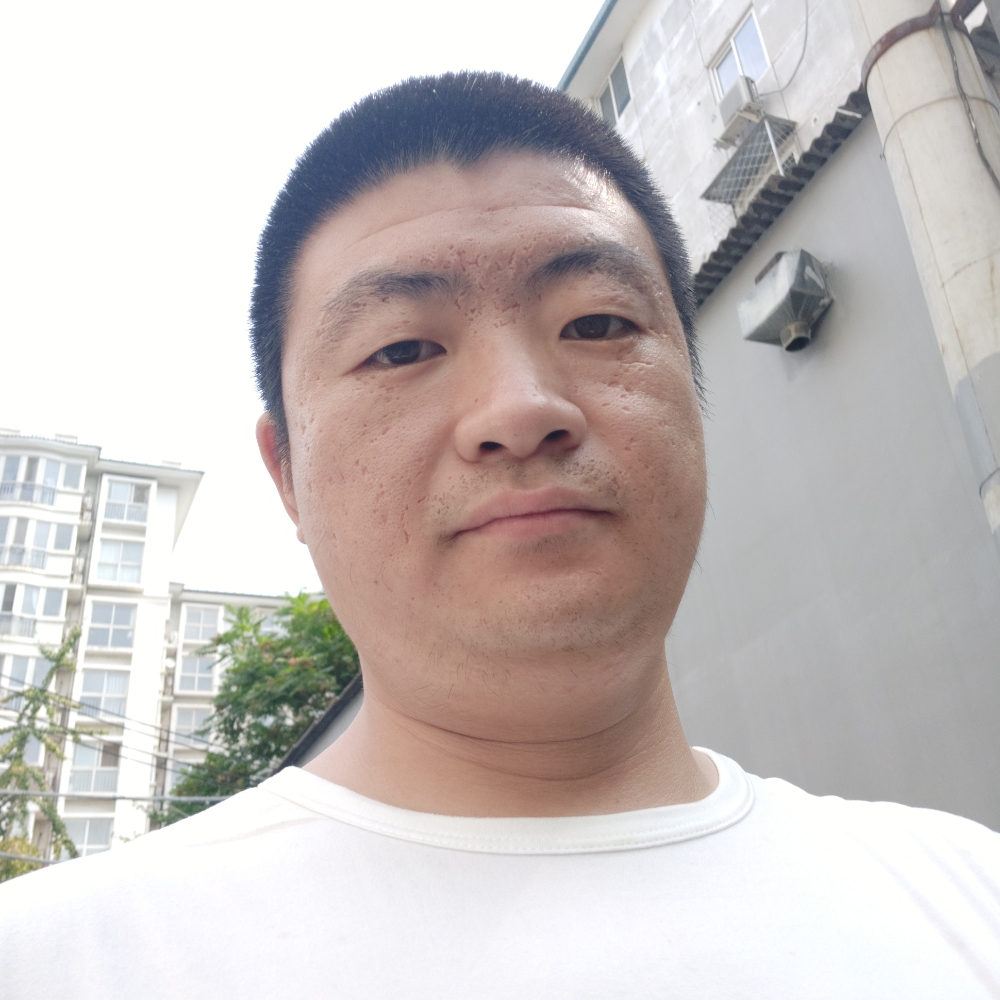 黑裤无心的照片