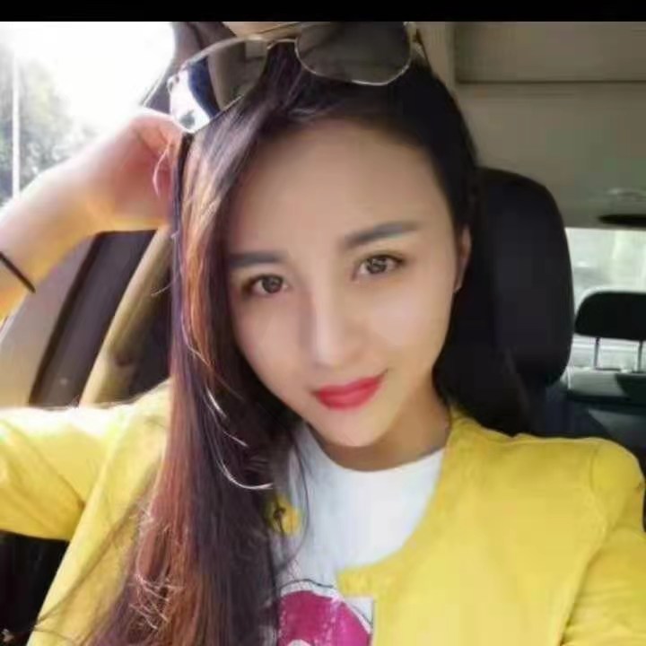 完美拿摩托的照片