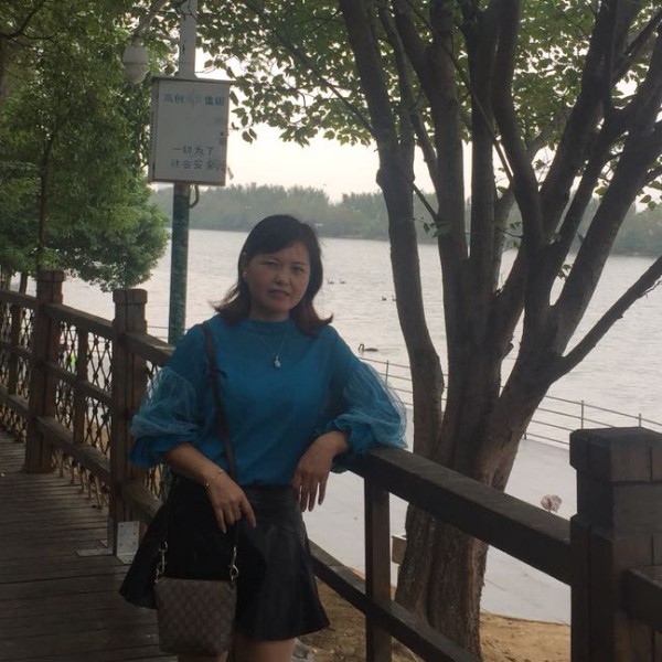 蝶舞冷静的照片