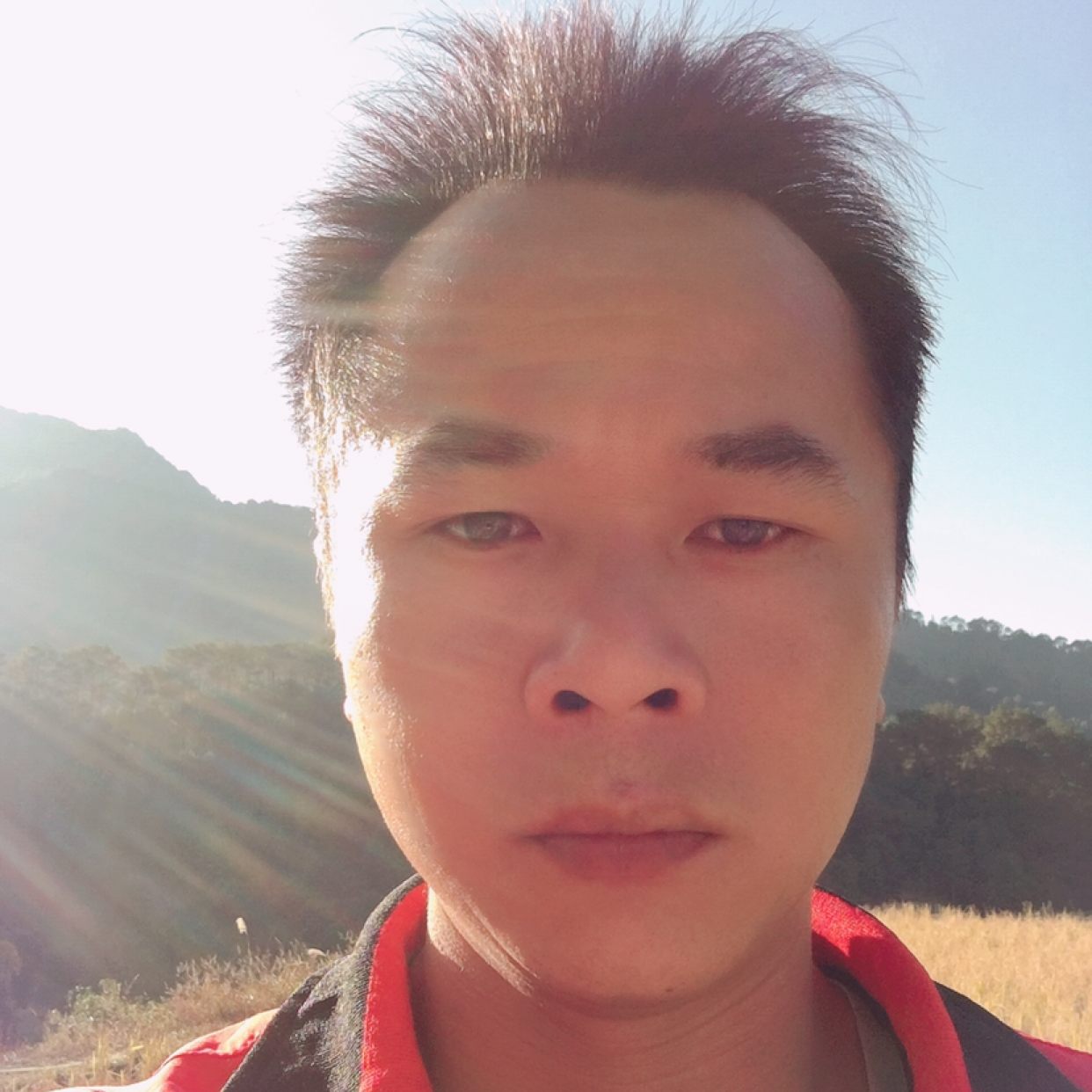 霓裳浅吻淡定的照片