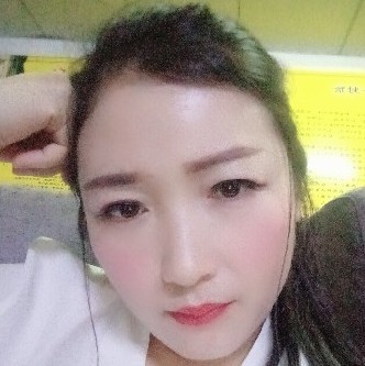 火恬静的照片