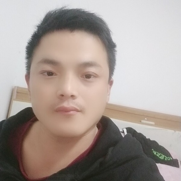 小白爱国国的照片