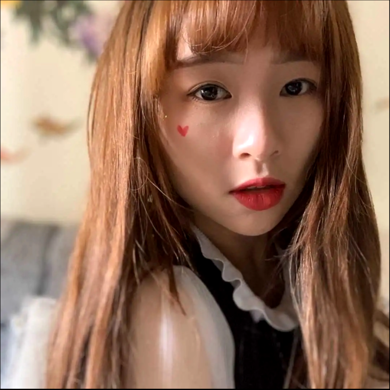 小仙女眉眉的照片