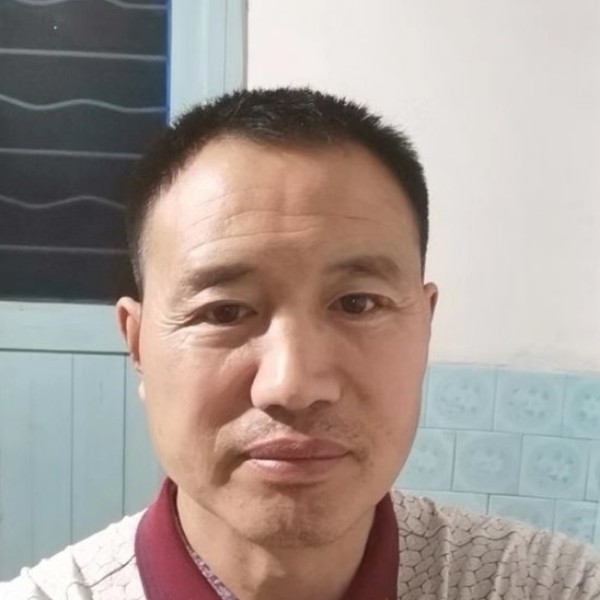 开心的灿灿的照片
