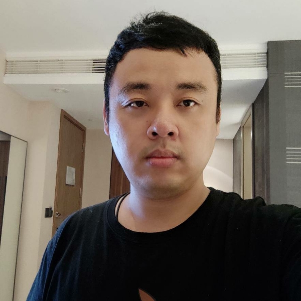 牛奶泡面的照片