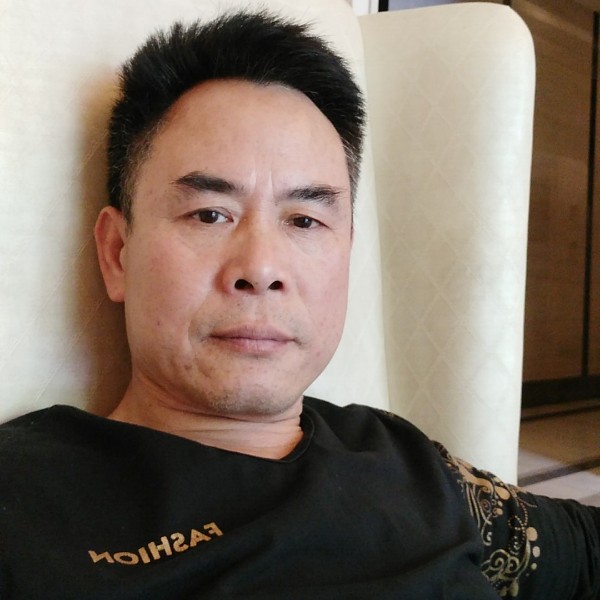 老石哥的照片