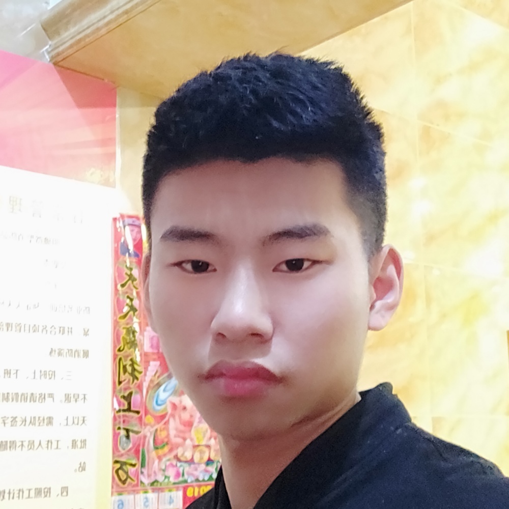 绚烂尊云的照片
