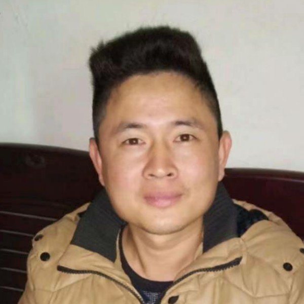 黄文龙29的照片